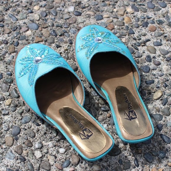 Play House Blue Flower Embellished Kitten Heels - Picture 4 of 11